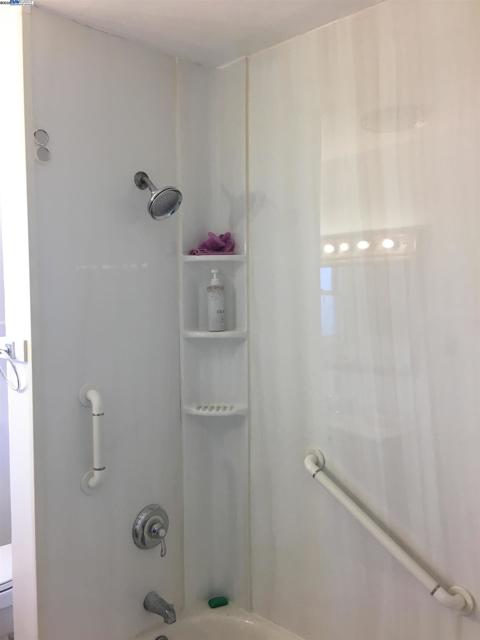 2621 66th Avenue, Oakland CA: https://media.crmls.org/mediaz/99d361e0-9708-4ec3-9b8a-f771c81f6833.jpg