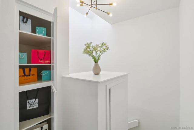 8312 Via Sonoma, La Jolla CA: https://media.crmls.org/mediaz/99d3cd38-b773-4e65-b165-0d613acf3c31.jpg