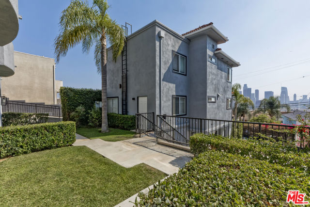 1007 Figueroa Terrace, Los Angeles CA: https://media.crmls.org/mediaz/99d410d0-0c6e-4069-948b-8b354328c2b1.jpg