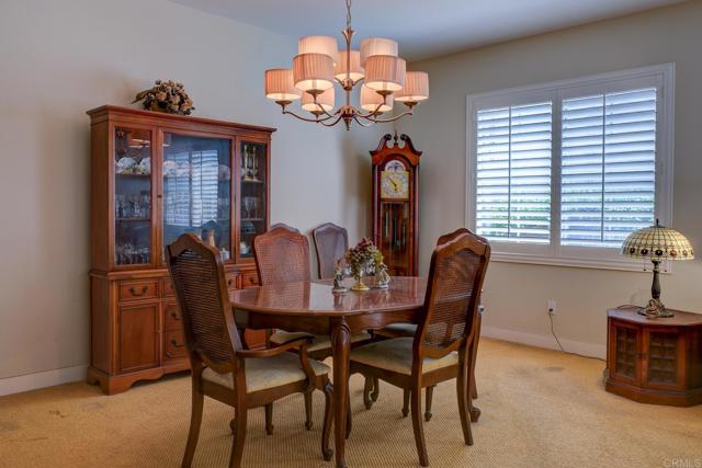 7148 Sitio Caliente, Carlsbad CA: https://media.crmls.org/mediaz/99d42cbb-b9a3-45c6-ac8b-bc2aeba4960d.jpg