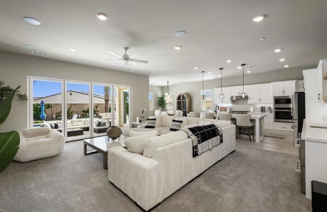 51720 Marquis Lane, La Quinta CA: https://media.crmls.org/mediaz/99d45832-d619-4baa-90c3-1a3b11851e3f.jpg