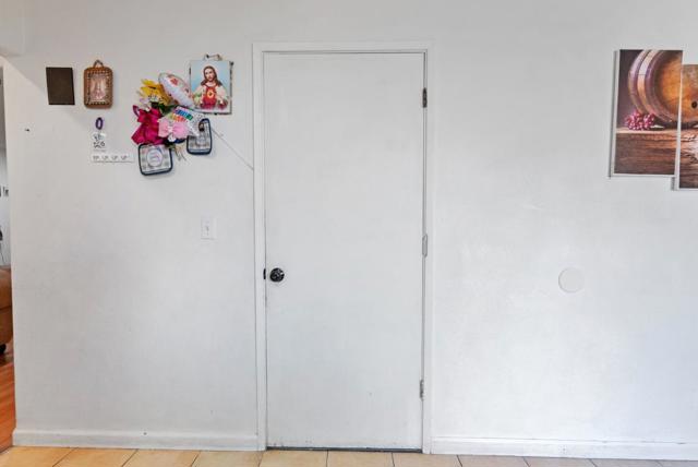 1780 Truckee, Salinas CA: https://media.crmls.org/mediaz/99d4a44d-e919-409b-8c3c-d708103873a8.jpg