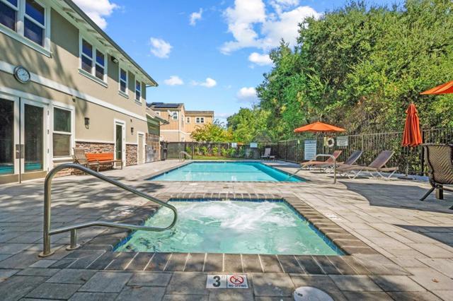 210 Creekside Village Drive, Los Gatos CA: https://media.crmls.org/mediaz/99d5255f-bb92-41b6-b398-277a79a226cc.jpg