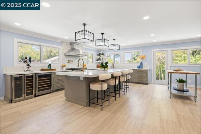 40 Loma Vista, Walnut Creek CA: https://media.crmls.org/mediaz/99d69391-ef97-4310-b2d0-6904d8bbc511.jpg