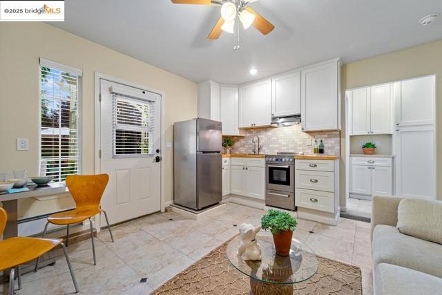 1164 Lexington Way, Livermore CA: https://media.crmls.org/mediaz/99d911d2-7d50-458c-94c2-e02e076253d8.jpg