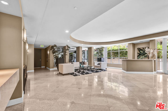 1521 Greenfield Avenue, Los Angeles CA: https://media.crmls.org/mediaz/99d98d67-52c2-4d04-a768-80be236dd9d0.jpg