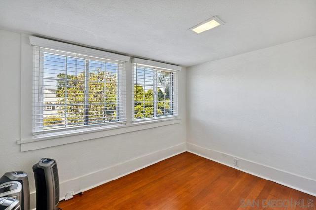 1312 3Rd St, Coronado CA: https://media.crmls.org/mediaz/99d9d741-bfa3-4a92-8b5a-750293766454.jpg
