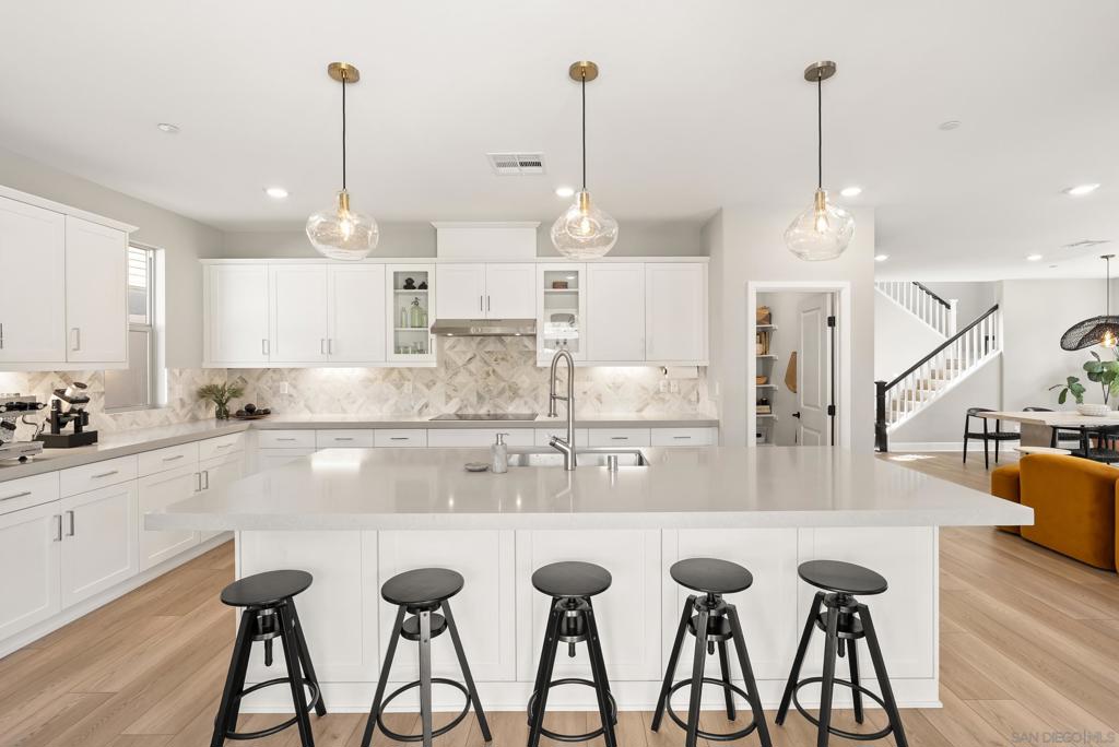 944 Lindbergh - photo 14