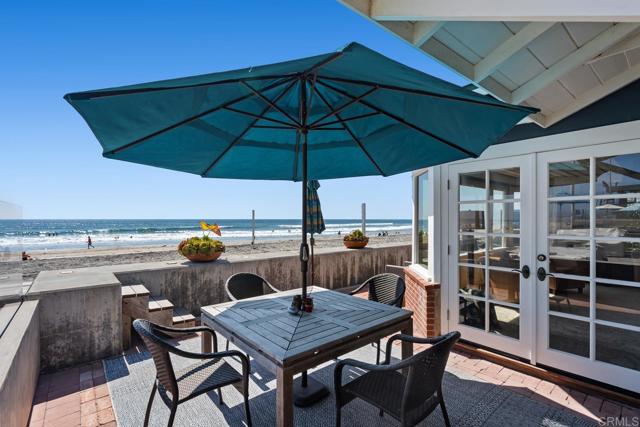 Detail Gallery Image 5 of 33 For 2028 Ocean Front, Del Mar,  CA 92014 - 3 Beds | 3 Baths