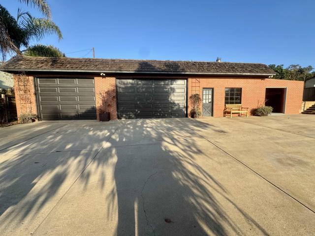 215 N Vulcan Drive, Encinitas CA: https://media.crmls.org/mediaz/99dbf141-35e4-4d8e-b774-0403f56decfb.jpg