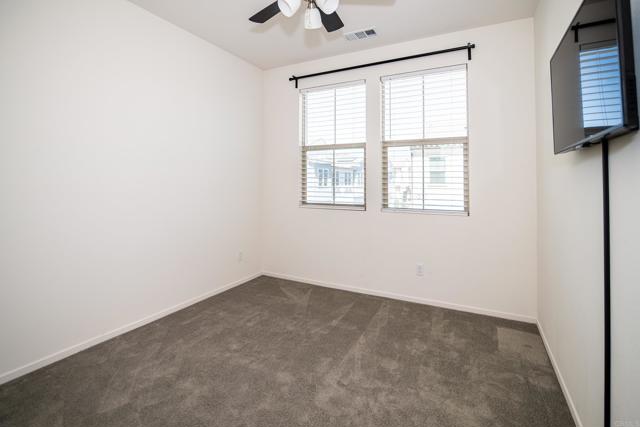 Detail Gallery Image 15 of 28 For 1291 Camino Carmelo #148,  Chula Vista,  CA 91913 - 3 Beds | 2/1 Baths