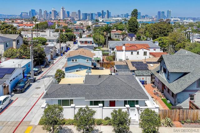 1221 4th St, San Diego CA: https://media.crmls.org/mediaz/99deb86e-8958-4858-946b-087eb4f4db91.jpg