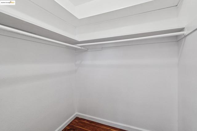 574 66th, Oakland CA: https://media.crmls.org/mediaz/99df48b8-3949-4441-918e-df3076dd9bfb.jpg