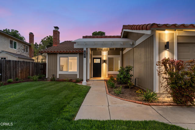 Detail Gallery Image 2 of 49 For 2437 Kimberly Ave, Camarillo,  CA 93010 - 3 Beds | 2 Baths