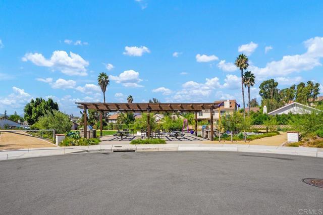 2051 Julie Dawn Place, Escondido CA: https://media.crmls.org/mediaz/99dfcd3e-54f8-4a8d-acb7-62025c84966b.jpg