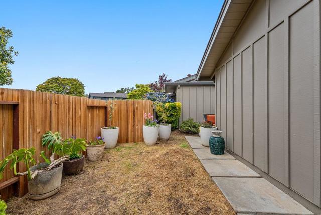 816 Via Tornasol, Aptos CA: https://media.crmls.org/mediaz/99dfd411-e6fa-4501-9039-7abcd224f642.jpg
