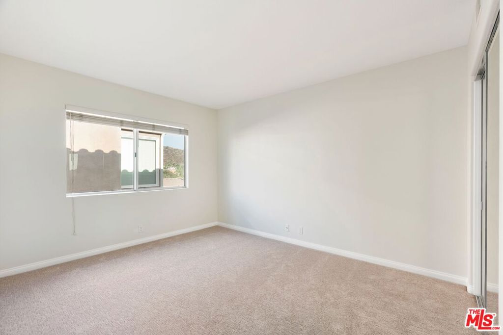 99e04a32 F26a 42f4 9a94 Aae3f3a12e25