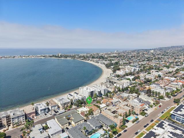 3843 Riviera Drive, San Diego CA: https://media.crmls.org/mediaz/99e0cd4a-1f47-44db-9e75-2d43283c23c5.jpg