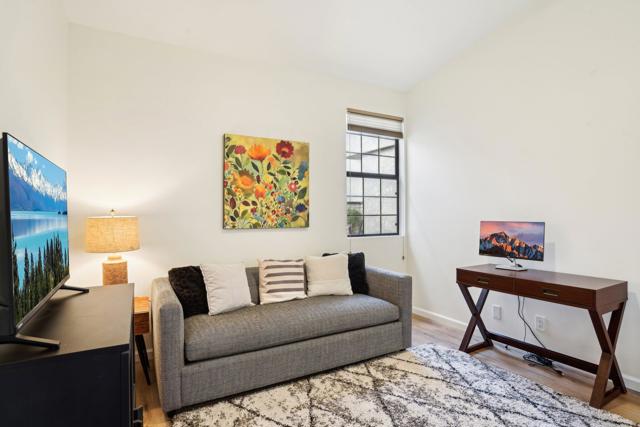110 Celano Circle, Palm Desert CA: https://media.crmls.org/mediaz/99e16f10-13a7-4ff7-827a-5ef419824039.jpg