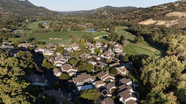 28092 Barn Way, Carmel CA: https://media.crmls.org/mediaz/99e17085-206f-49cf-a5b4-128823f252be.jpg