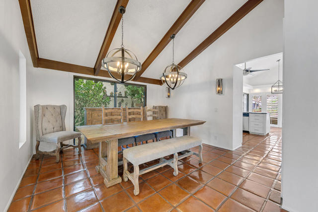 60 Calle Solano, Rancho Mirage CA: https://media.crmls.org/mediaz/99e217d9-8ac3-4baa-8868-521c9fed05dd.jpg