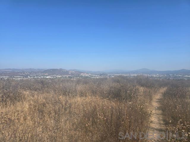 9684 LUTHERAN WAY, Santee CA: https://media.crmls.org/mediaz/99e23036-9fbe-4e73-984d-b42703c34ce1.jpg