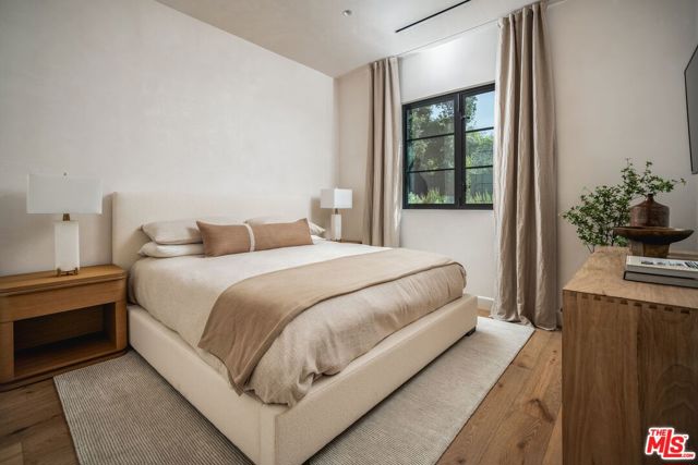 2775 Sycamore Canyon Road, Santa Barbara CA: https://media.crmls.org/mediaz/99e25f55-1a00-4e5e-94df-c9e923469197.jpg