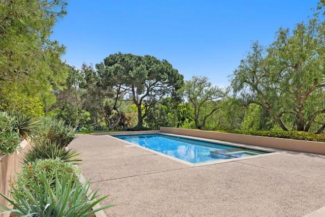 Detail Gallery Image 37 of 41 For 16139 Rambla De Las Flores, Rancho Santa Fe,  CA 92067 - 4 Beds | 4/1 Baths