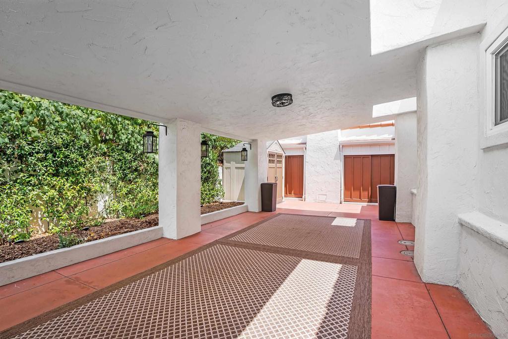 MLS #250035692SD img 34