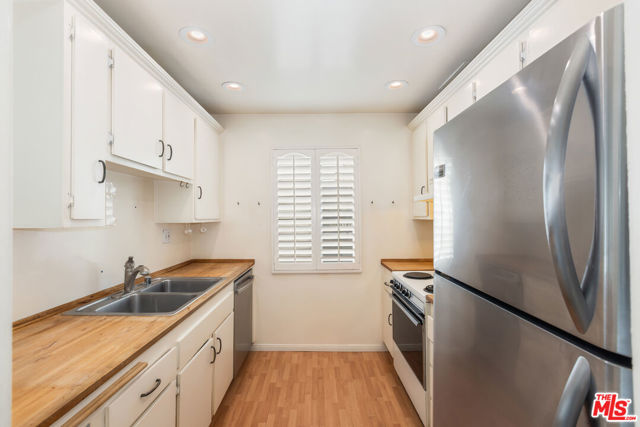 5302 Summertime Lane photo 6