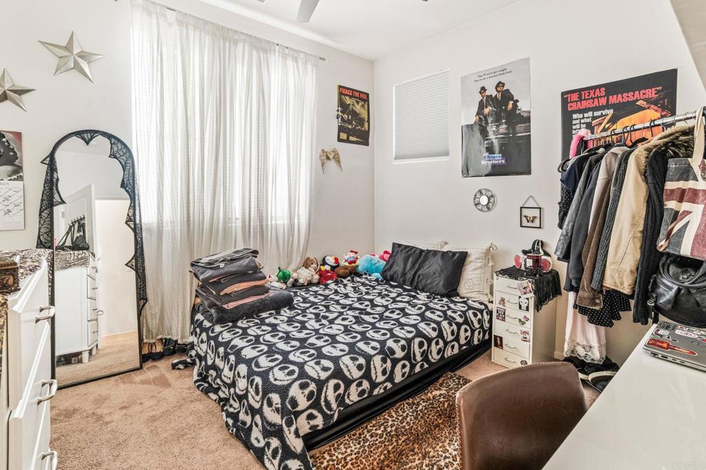 https://media.crmls.org/mediaz/99e65a94-2bd6-4a86-a24d-4645f94f50c4.jpg?preset=X-Large