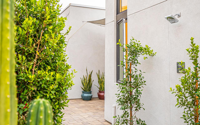814 Nugget Lane, Palm Springs CA: https://media.crmls.org/mediaz/99e6ab1e-c948-409f-a8da-661b68bfa3ee.jpg