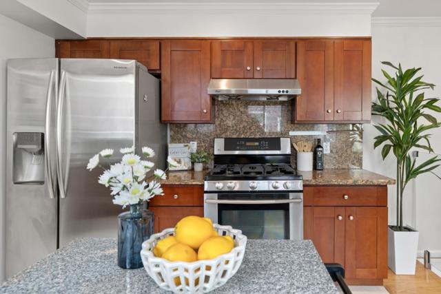 818 30th Avenue, San Francisco CA: https://media.crmls.org/mediaz/99e7b624-b0d5-47ff-98db-787f0b92f587.jpg