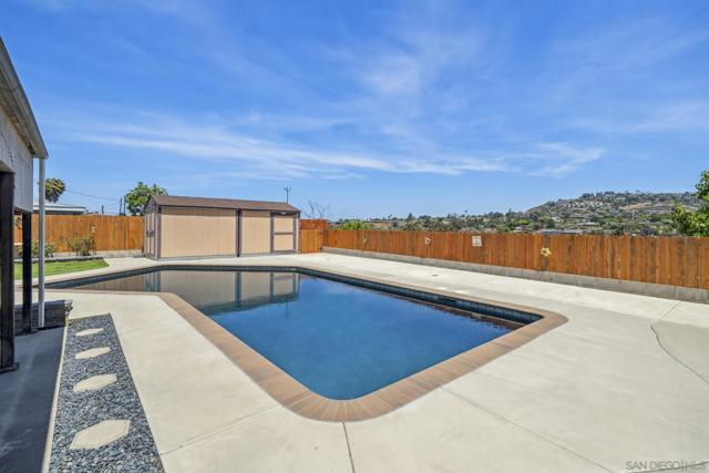 6352 Cleo St, San Diego CA: https://media.crmls.org/mediaz/99e86712-007d-425a-bb00-c2574909a60b.jpg