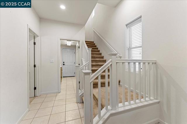2201 Tsushima St, Hercules CA: https://media.crmls.org/mediaz/99e8b085-e3b9-4ef1-90c6-00c818932359.jpg