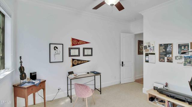 1929 Lyans Drive, La Canada Flintridge CA: https://media.crmls.org/mediaz/99e93afe-13f8-419e-88ca-ea7a64c99828.jpg