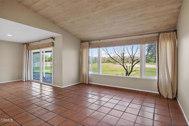 Detail Gallery Image 9 of 63 For 1525 Fairway Dr, Camarillo,  CA 93010 - 4 Beds | 2/1 Baths