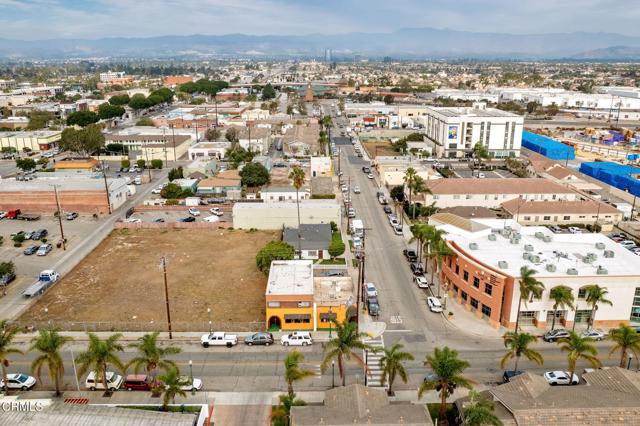 155 E 7th Street, Oxnard CA: https://media.crmls.org/mediaz/99eb000b-3196-489c-97b9-46d4a0fb72a9.jpg