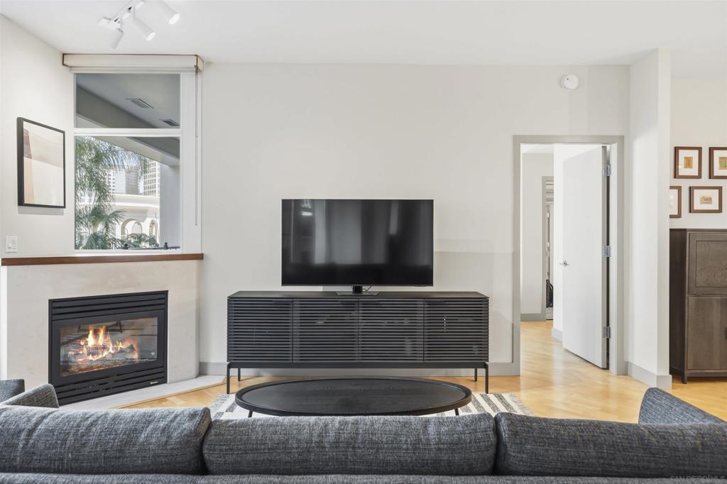 700 Harbor - photo 3