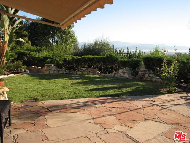 16840 Oak View Drive, Encino CA: https://media.crmls.org/mediaz/99ebd8f5-57e7-4669-b04e-ed87efa1f479.jpg