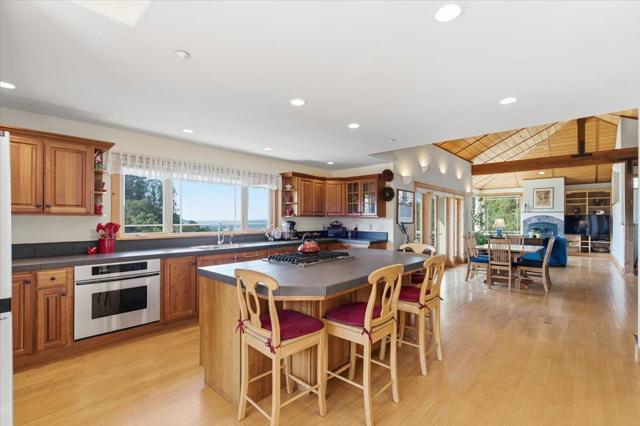 1175 Eagle Hill Road, Royal Oaks CA: https://media.crmls.org/mediaz/99ebfc2e-228f-44b9-b2a4-c99d02e7686a.jpg