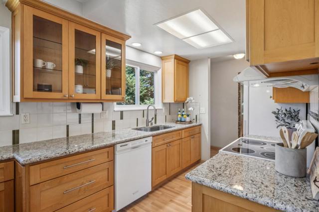 94 Flynn Avenue, Mountain View CA: https://media.crmls.org/mediaz/99ec0044-fba2-49cd-ab57-187e02a656fd.jpg