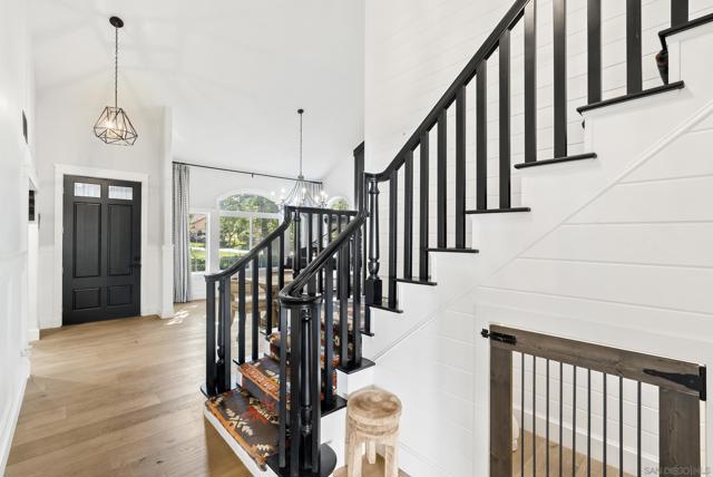 14224 Harrow Place, Poway CA: https://media.crmls.org/mediaz/99ec3d04-7700-49de-9e08-136f8c950799.jpg