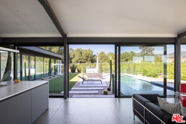 36453 Via El Pais Bonita, Temecula CA: https://media.crmls.org/mediaz/99ec80df-f6e3-47ac-9813-c6bdc5867979.jpg