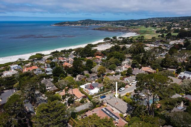 0 Carmelo 5 SE Ocean Avenue, Carmel CA: https://media.crmls.org/mediaz/99ec8c90-4055-4f2c-a952-a5e9fdca1120.jpg