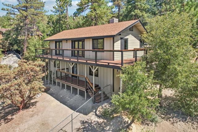 54091 Northridge, Idyllwild CA: https://media.crmls.org/mediaz/99eca05d-627a-4743-8bbd-108ab5f891bc.jpg