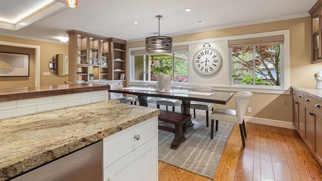 161 E Floresta Way, Portola Valley CA: https://media.crmls.org/mediaz/99eccc9f-9b2c-4640-8e04-6a5b96e550f2.jpg