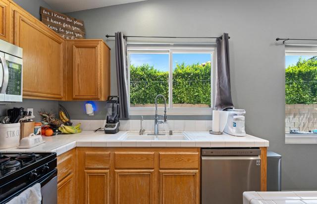 69867 Kent Place, Cathedral City CA: https://media.crmls.org/mediaz/99ecf9ea-b576-4d8e-ae1c-e5e184b9ef91.jpg