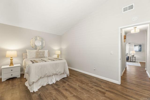 724 Hollowglen Road, Oceanside CA: https://media.crmls.org/mediaz/99ed3555-650a-4bc7-b85f-694fc4088c73.jpg