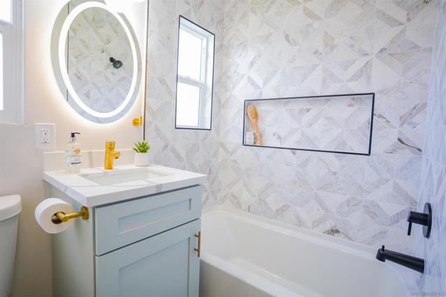 3737 Orange, San Diego CA: https://media.crmls.org/mediaz/99eda5b0-ea1f-4102-bbcb-278c239b43ad.jpg